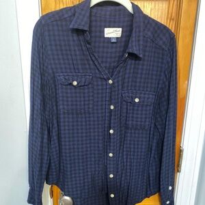 Universal Thread Button Down Top